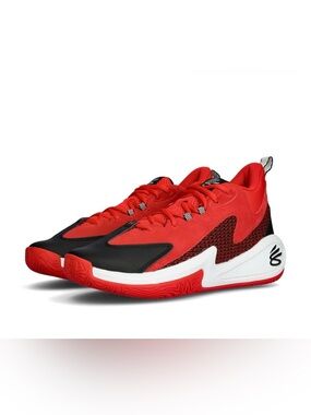 NIB Men’s Curry sneakers